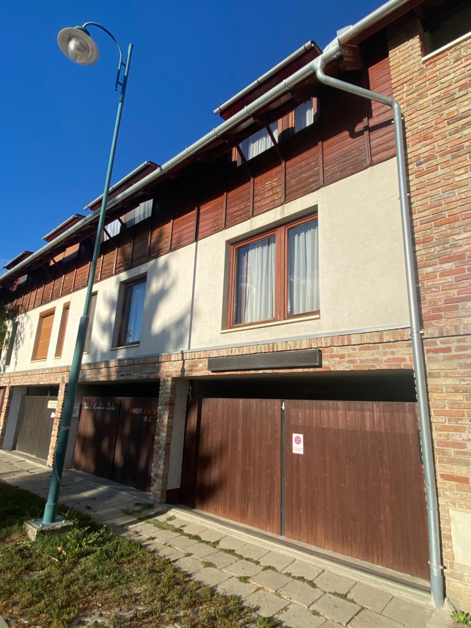 Angyal Apartman Gyula Exteriér fotografie