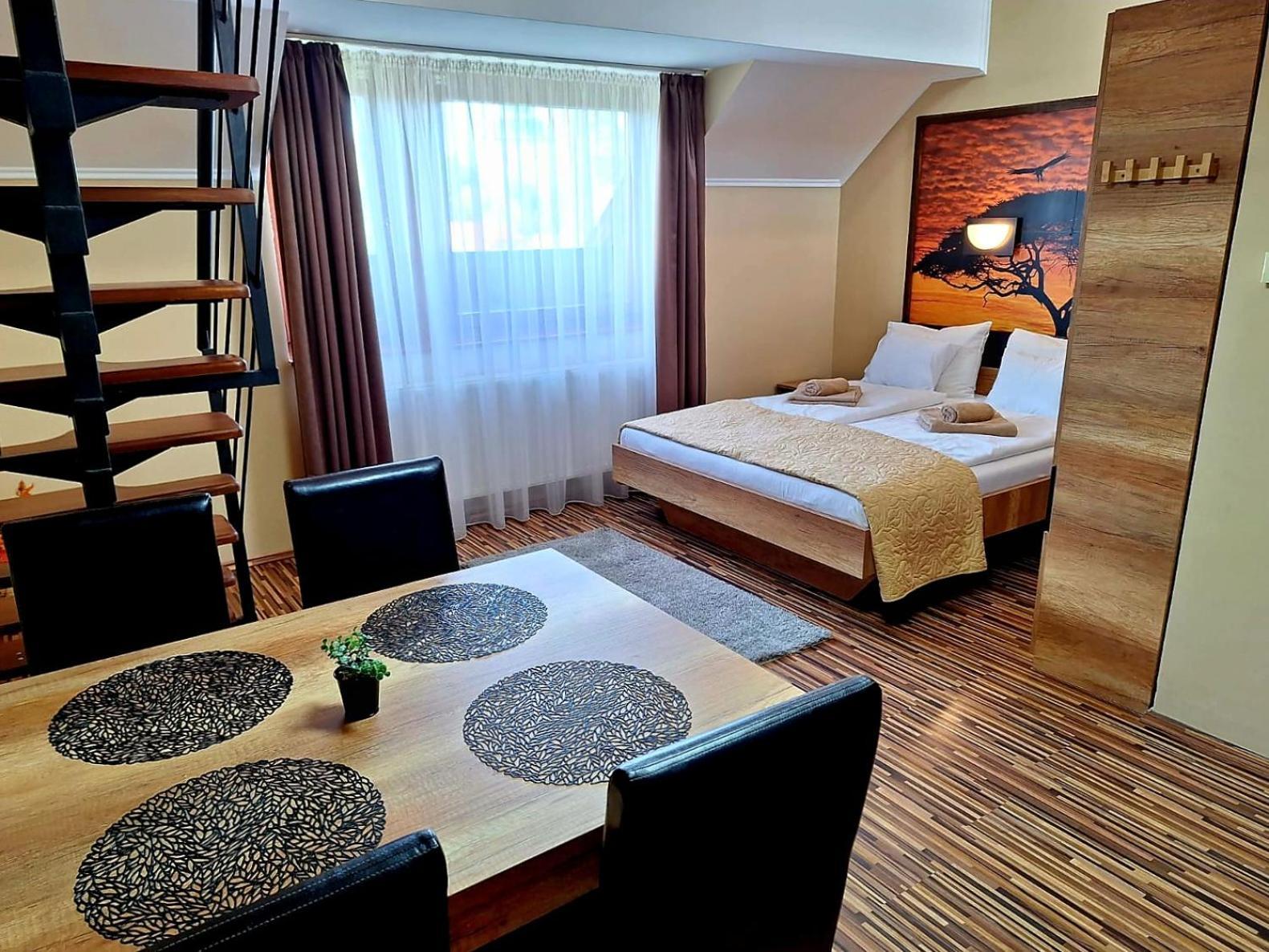 Angyal Apartman Gyula Exteriér fotografie